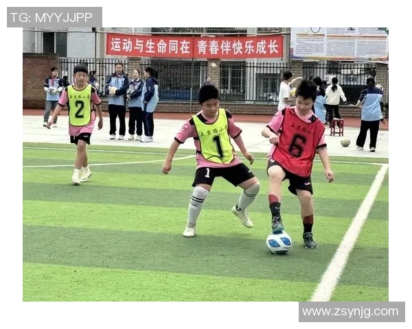 快乐足球小孩子们的精彩瞬间与成长故事分享